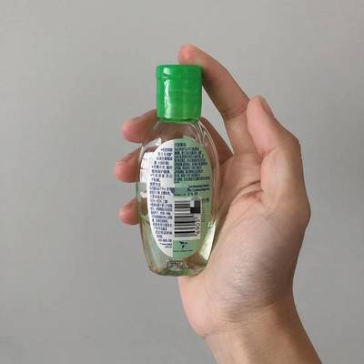 面對初冬寒氣更來的手一點溫情變整潔的未來
